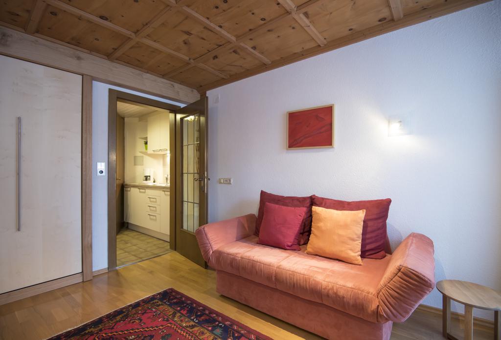 Ferienwohnung Haus Andreas Seefeld in Tirol Zimmer foto