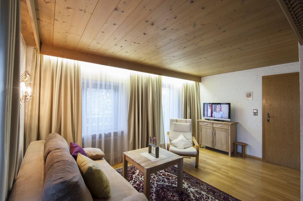 Ferienwohnung Haus Andreas Seefeld in Tirol Zimmer foto