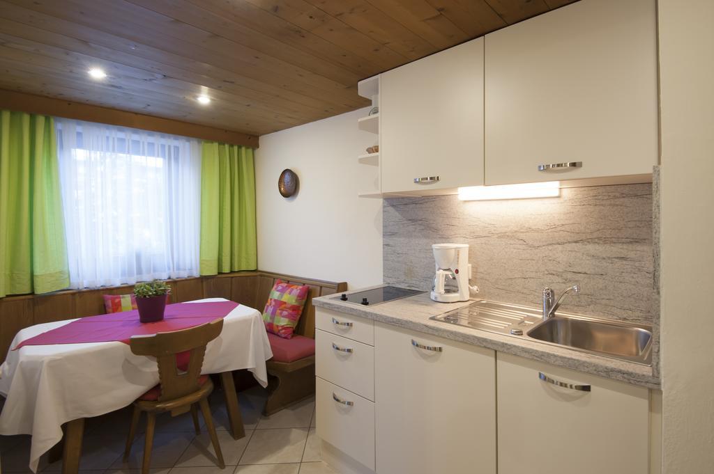 Ferienwohnung Haus Andreas Seefeld in Tirol Zimmer foto